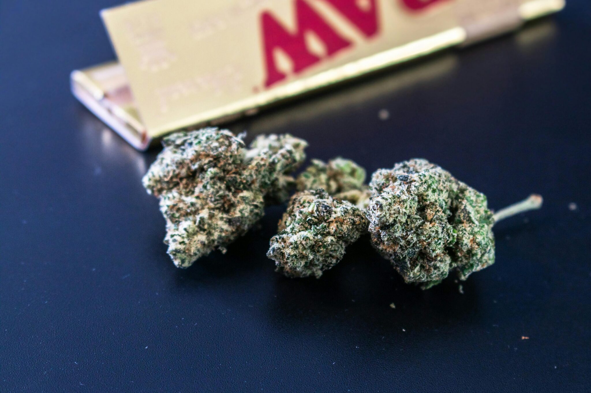 Beuh : effets réels, risques et pourquoi c’est illégal - BUDDY BOO