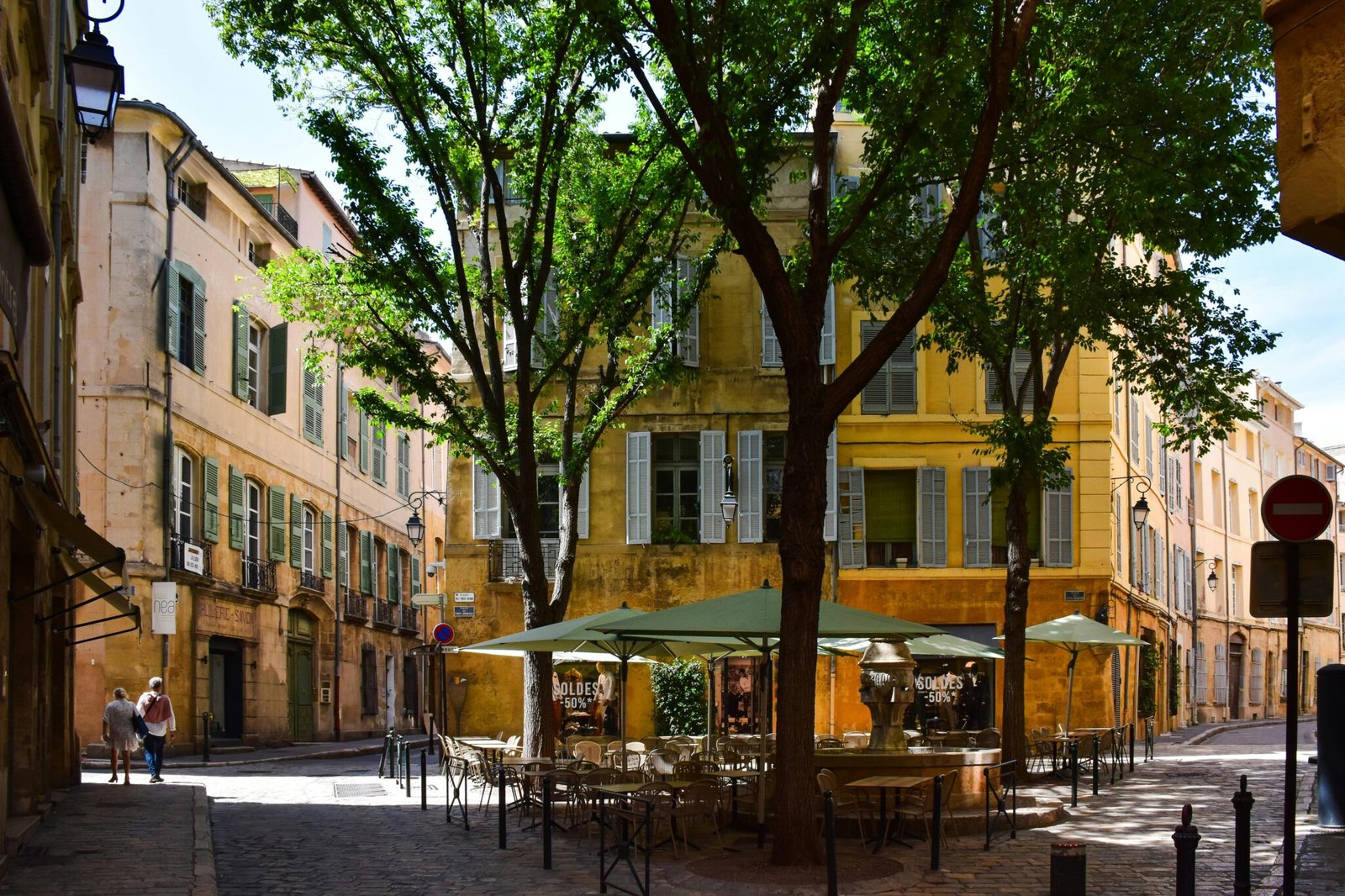 Cannabidiol à Aix-en-Provence avec livraison rapide de produits CBD sans THC proposés par BUDDY BOO